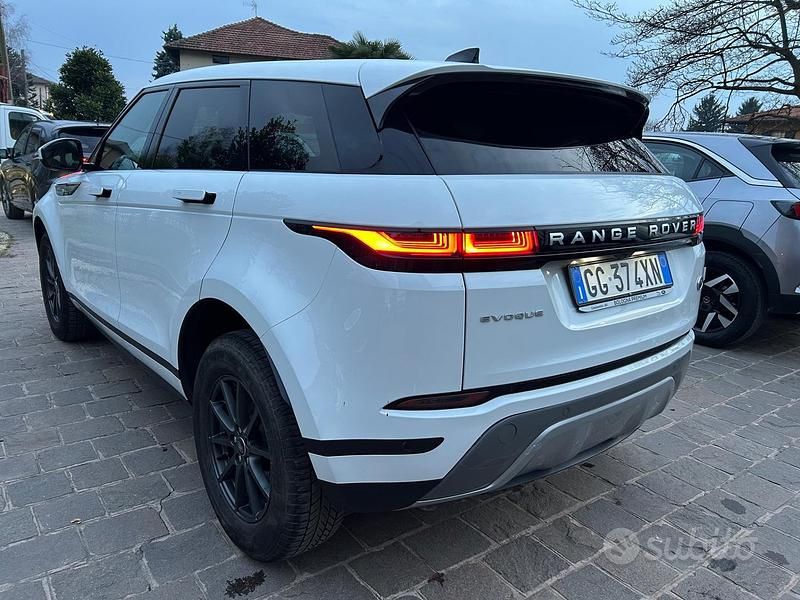 Usado Land Rover Range Rover evoque 163 HP (119 kW) 2021 Branco SUV