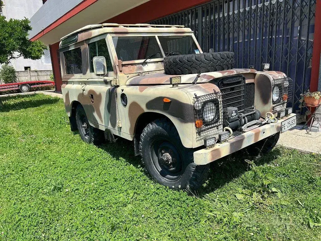 Usata Land Rover 88 60 CV (44 kW) 1982 SUV