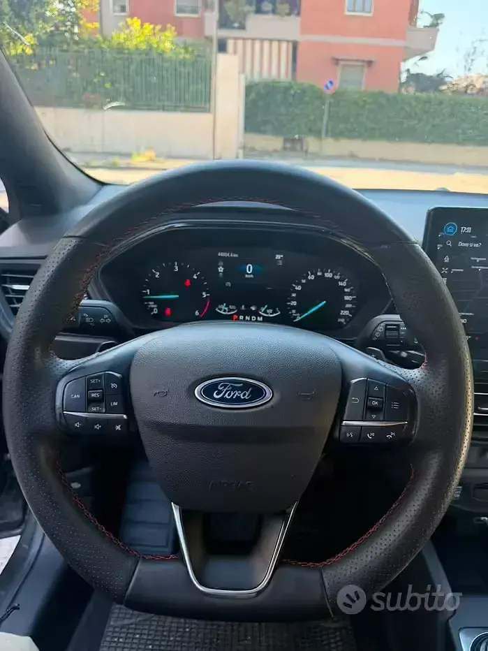 Usata Ford Focus ST-Line X 120 CV (88 kW) 2022 Grigio Berlina