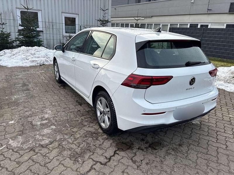 Usata VW Golf VIII Life 131 CV (96 kW) 2020 Bianco Berlina