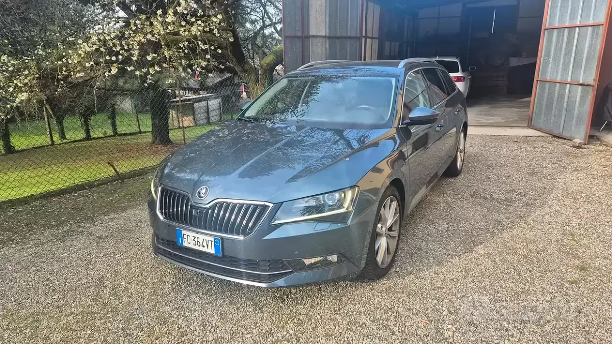 Usata Skoda Superb 190 CV (139 kW) 2016 Station wagon