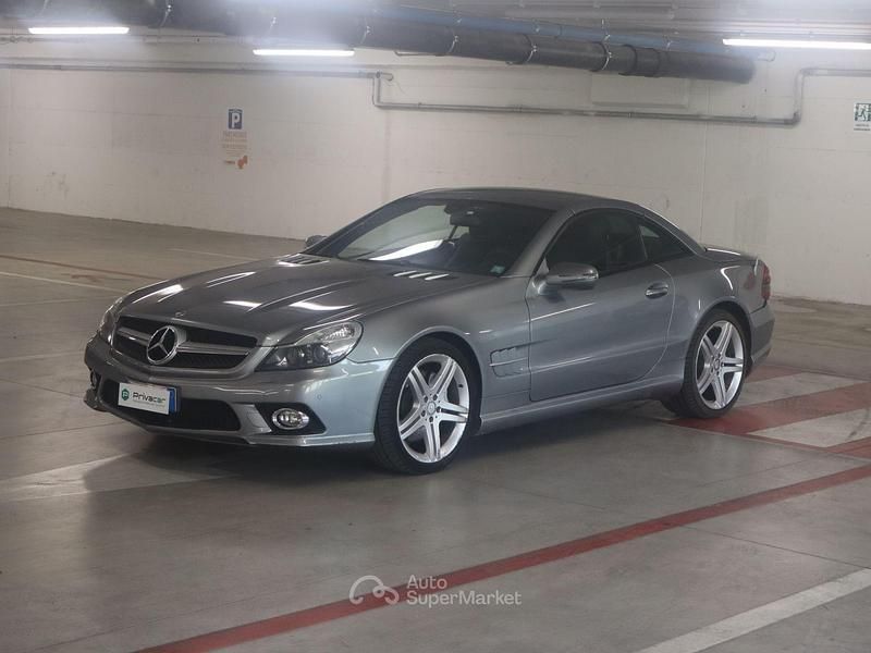 Usata Mercedes SL350 315 CV (231 kW) 2009 Argento Cabrio