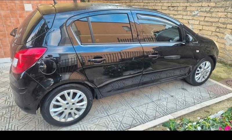 Usata Opel Corsa 2009 Nero Utilitaria