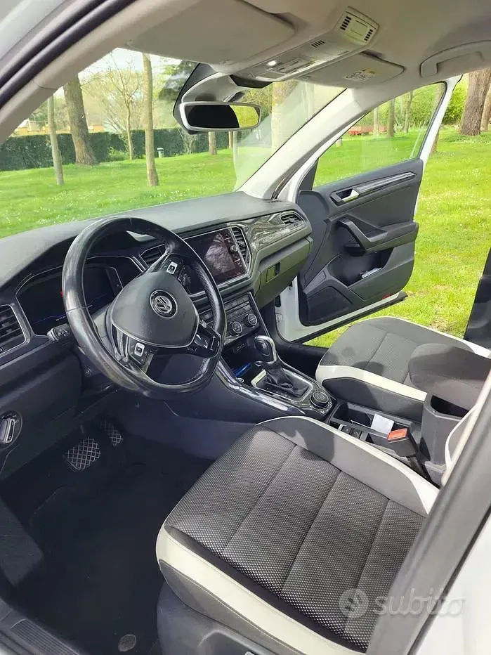 Usata VW T-Roc 150 CV (110 kW) 2018 Bianco SUV