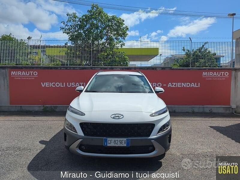 Usata Hyundai Kona 141 CV (103 kW) 2021 Bianco SUV