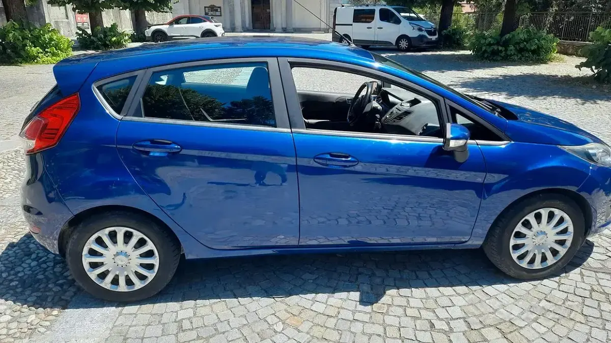 Usata Ford Fiesta 75 CV (55 kW) 2014 Utilitaria