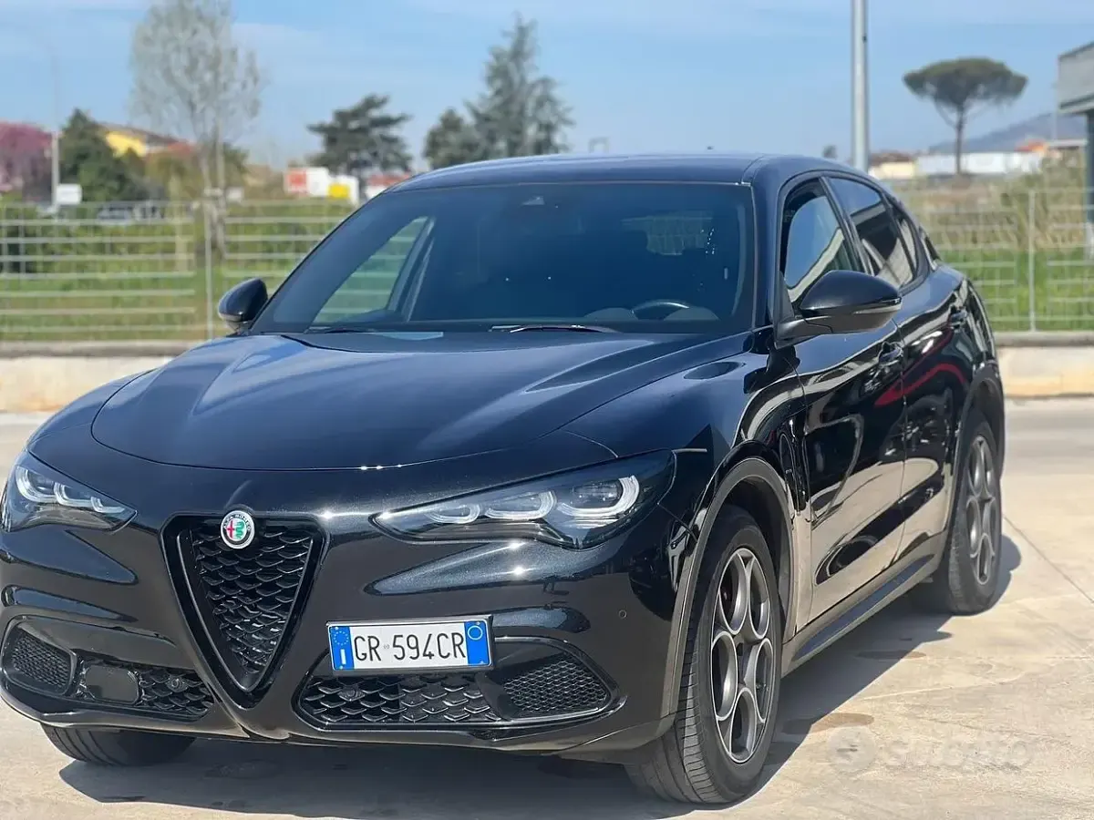 Usata Alfa Romeo Stelvio Executive 209 CV (153 kW) 2023 Nero SUV