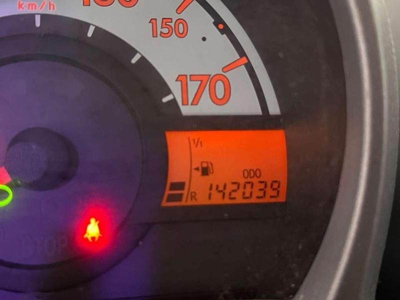 Usata Toyota Aygo 68 CV (50 kW) 2012 Bianco Utilitaria