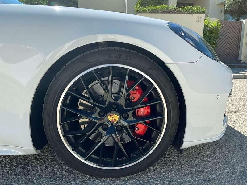 Usata Porsche Panamera 330 CV (242 kW) 2017 Bianco Berlina