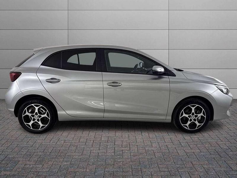 Usata MG MG3 Luxury 194 CV (142 kW) 2025 Argento Utilitaria