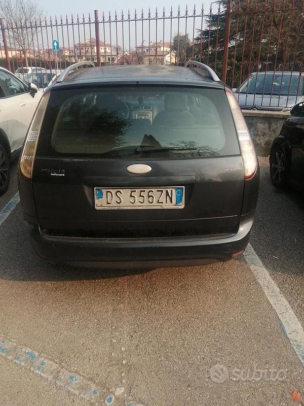 Usata Ford Focus 2008 Grigio Station wagon