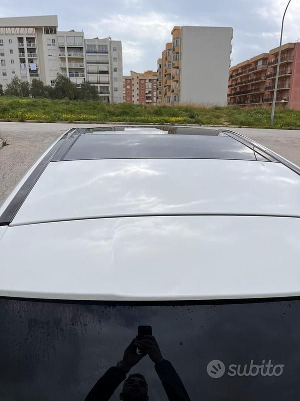 Usata Mercedes B200 136 CV (100 kW) 2012 Bianco Utilitaria
