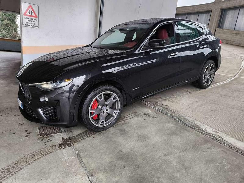 Usata Maserati Levante 250 CV (183 kW) 2018 Nero SUV