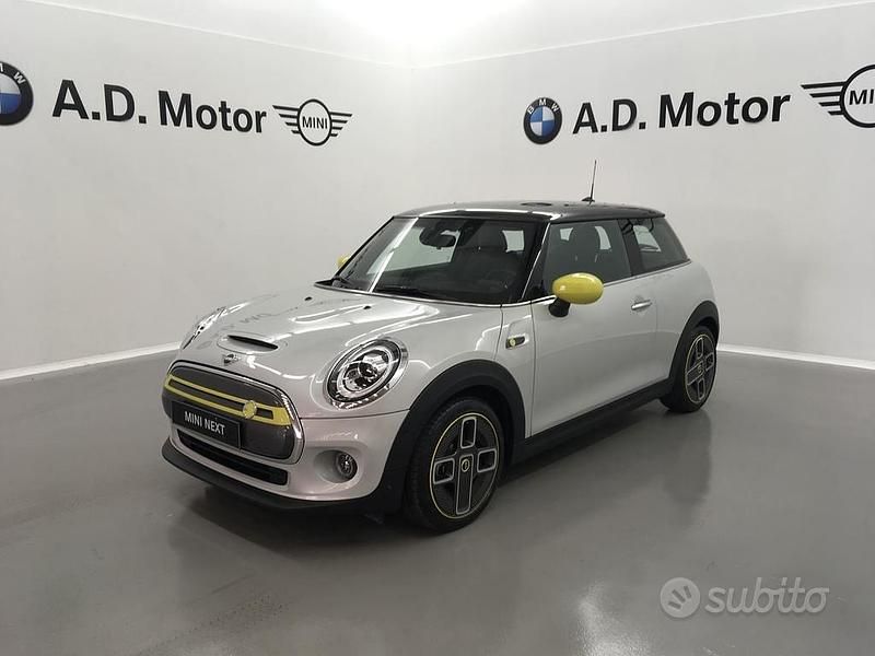 Usata Mini Cooper SE 135 kW (184 CV) 2020 Argento Utilitaria