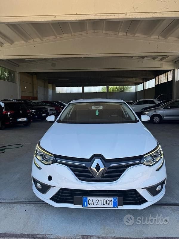 Usata Renault Mégane IV Intens 116 CV (85 kW) 2020 Bianco Berlina