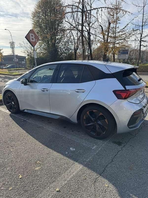 Usata Cupra Born 169 kW (231 CV) 2023 Utilitaria