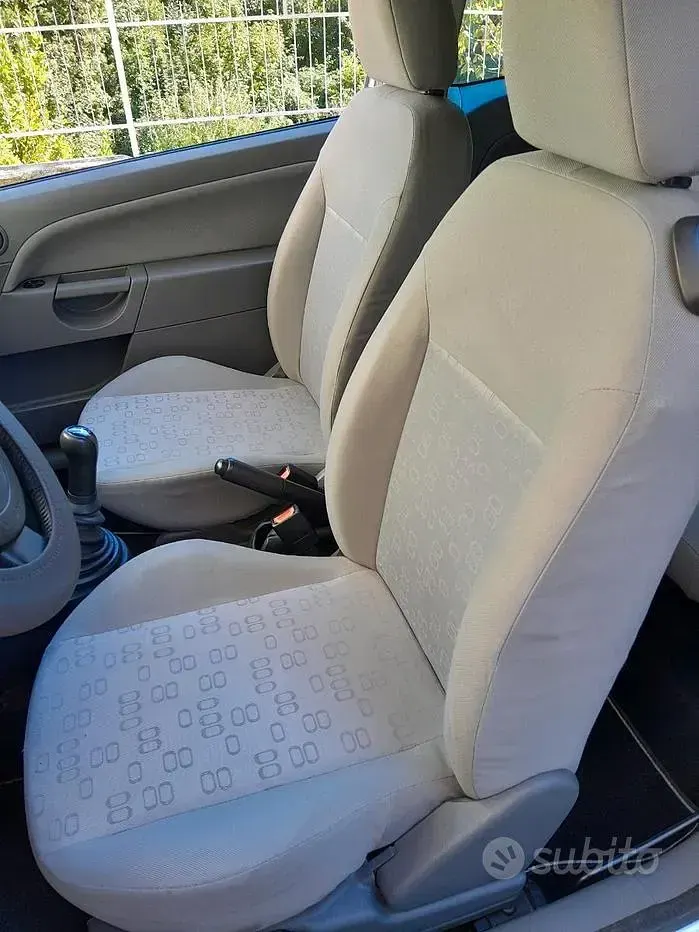 Usata Ford Fiesta 53 CV (38 kW) 2003 Utilitaria