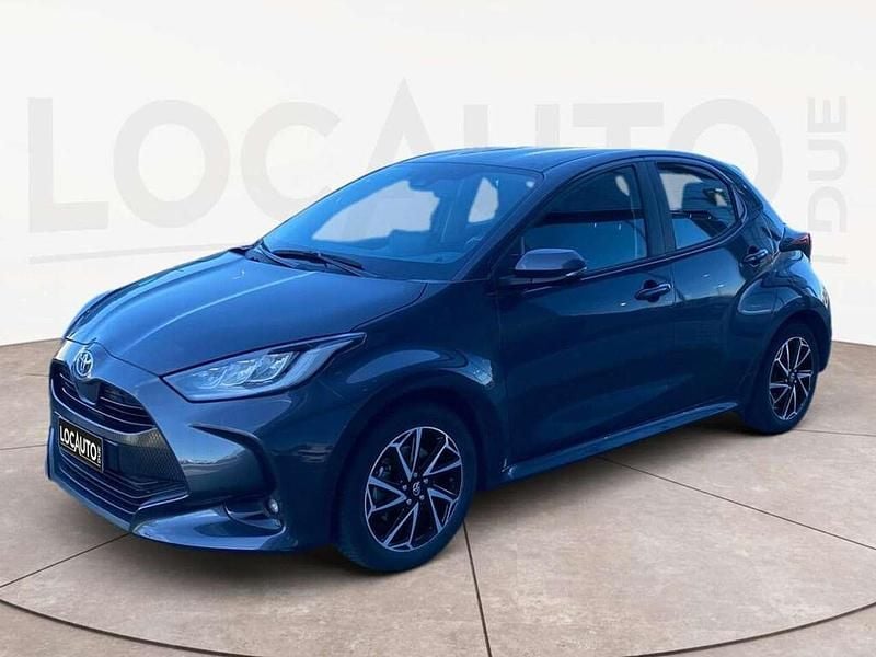Usata Toyota Yaris Hybrid Trend 116 CV (85 kW) 2022 Grigio Berlina