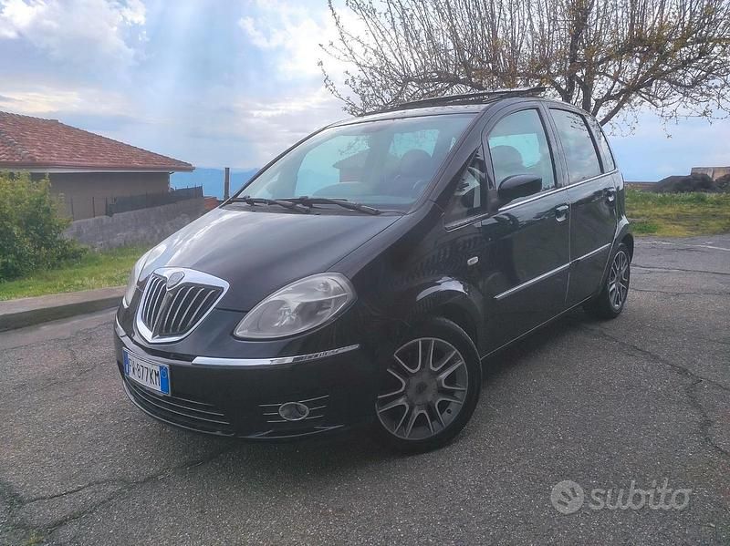 Usata Lancia Musa 90 CV (66 kW) 2009 Monovolume