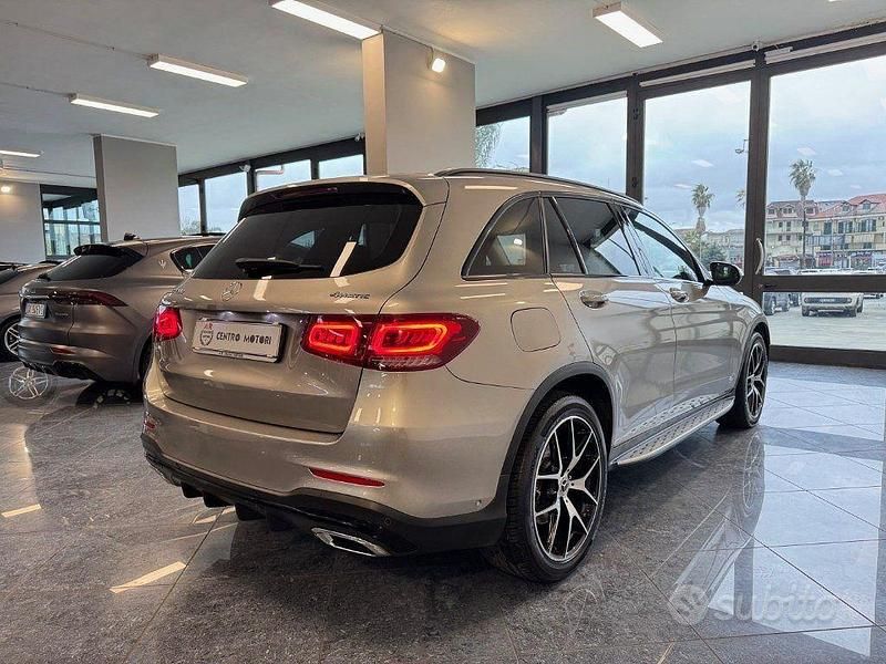 Usata Mercedes GLC220 AMG Line Premium Plus 194 CV (142 kW) 2022 Grigio mohave SUV