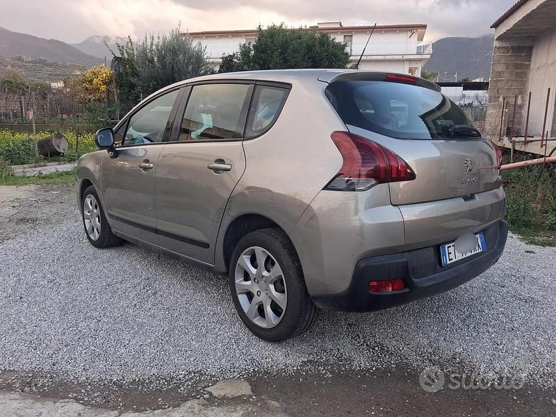Usata Peugeot 3008 115 CV (84 kW) 2014 Station wagon
