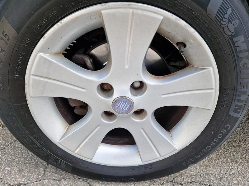 Usata Fiat Panda 4x4 Climbing 75 CV (55 kW) 2011 Bianco Utilitaria