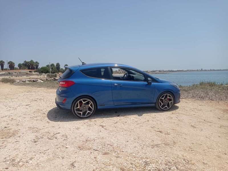Usata Ford Fiesta ST 205 CV (150 kW) 2019 Blu/azzurro Utilitaria