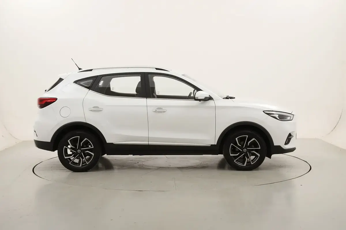 Usata MG ZS Luxury 111 CV (81 kW) 2022 SUV