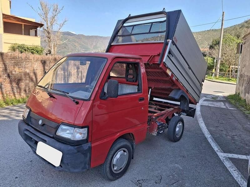 Usata Piaggio Porter 65 CV (47 kW) 2011 Rosso Furgone