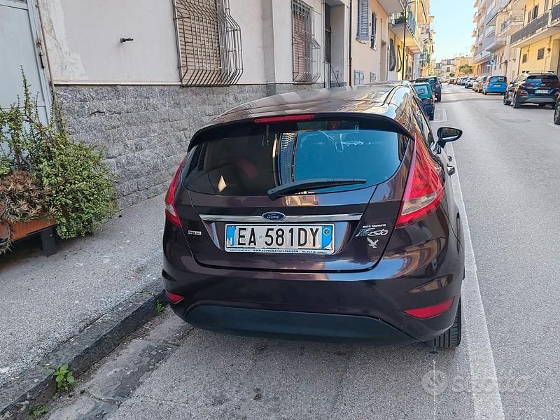 Usata Ford Fiesta 68 CV (50 kW) 2010 Utilitaria
