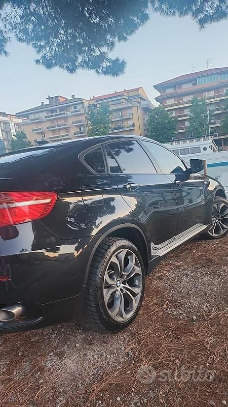Nero Usata 2011 BMW X6 SUV | 14.500 € (Buon prezzo) - Immagine 1/4