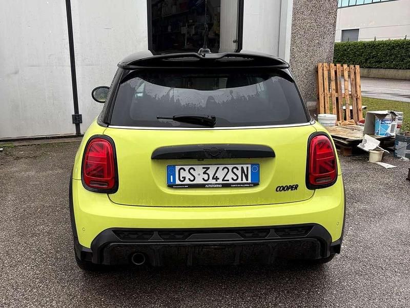Usata Mini John Cooper Works 136 CV (100 kW) 2024 Verde Utilitaria