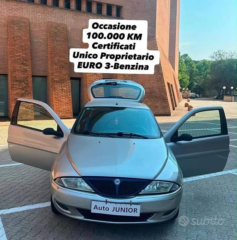 Usata Lancia Ypsilon 60 CV (44 kW) 2003 Utilitaria