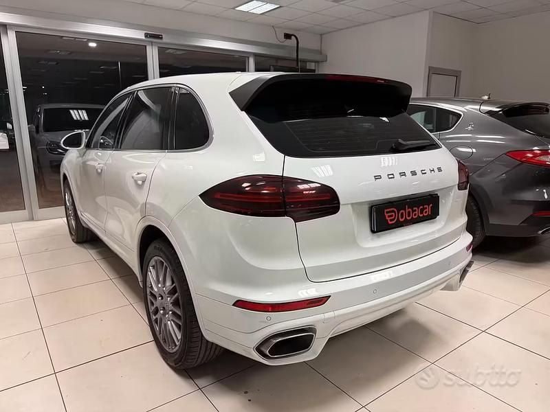 Usata Porsche Cayenne 250 CV (183 kW) 2015 Bianco SUV