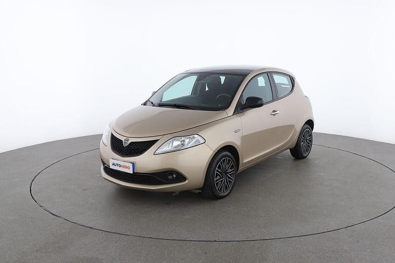 Oro Usata 2021 Lancia Ypsilon Gold Due volumi | 11.499 € (Buon prezzo) - Immagine 1/3