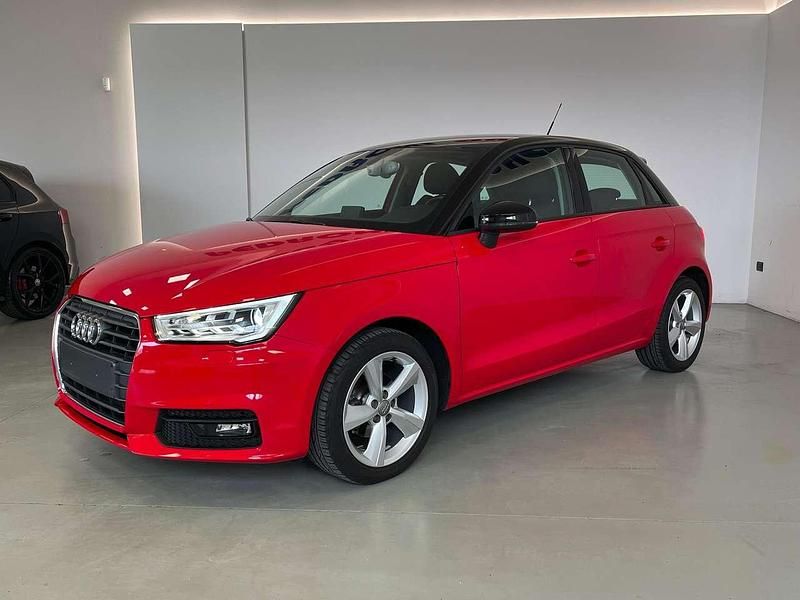 Usata Audi A1 Design 82 CV (60 kW) 2016 Rosso  tetto nero Utilitaria