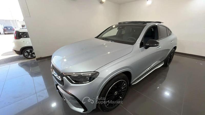 Nuova Mercedes GLC220 Advanced 197 CV (144 kW) 2026 Argento Coupé