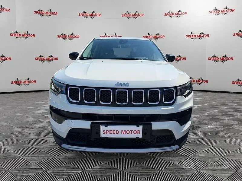 Usata Jeep Compass Altitude 131 CV (96 kW) 2024 Bianco SUV
