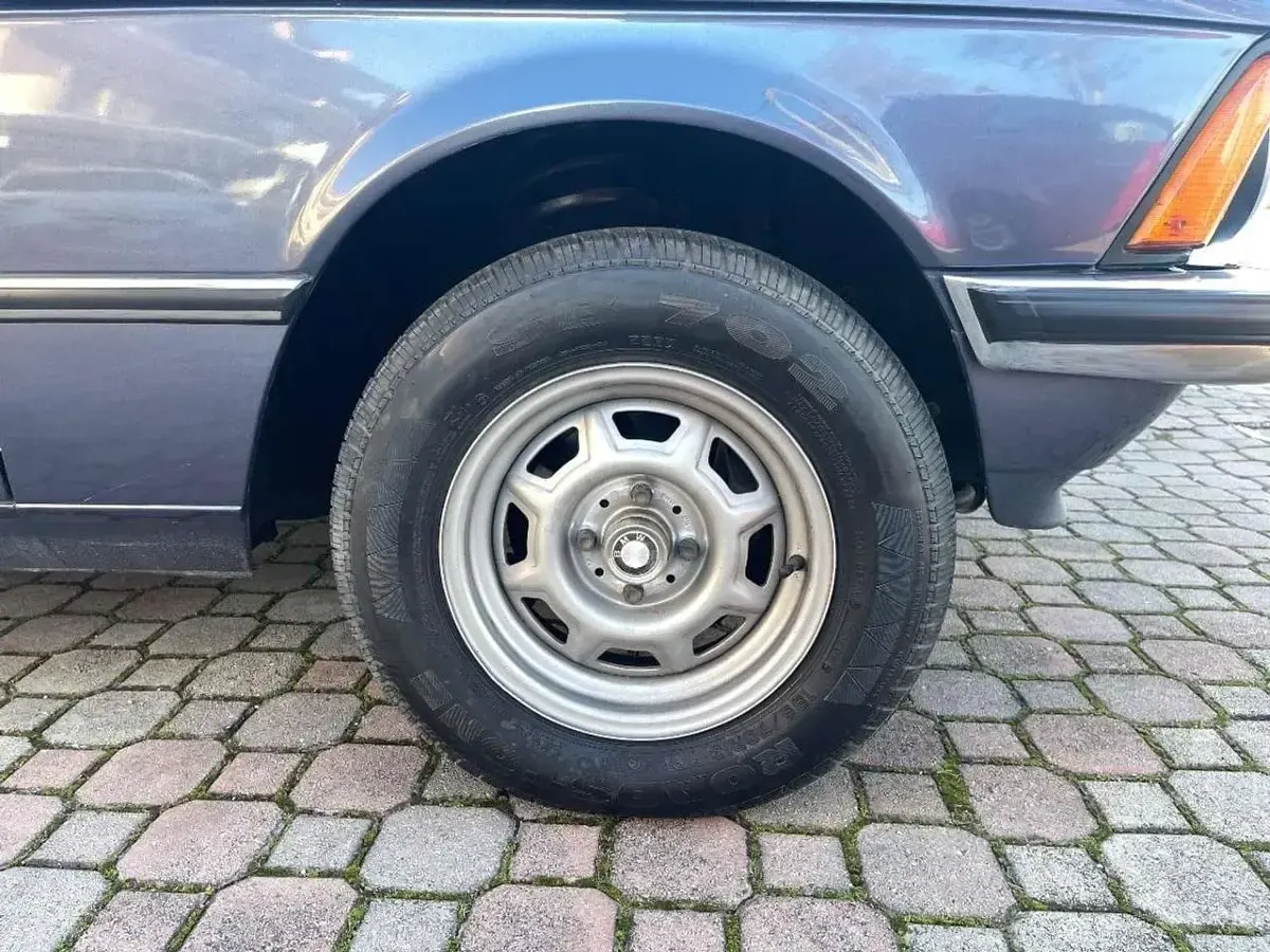 Usata BMW 320 122 CV (89 kW) 1977 Blu Berlina