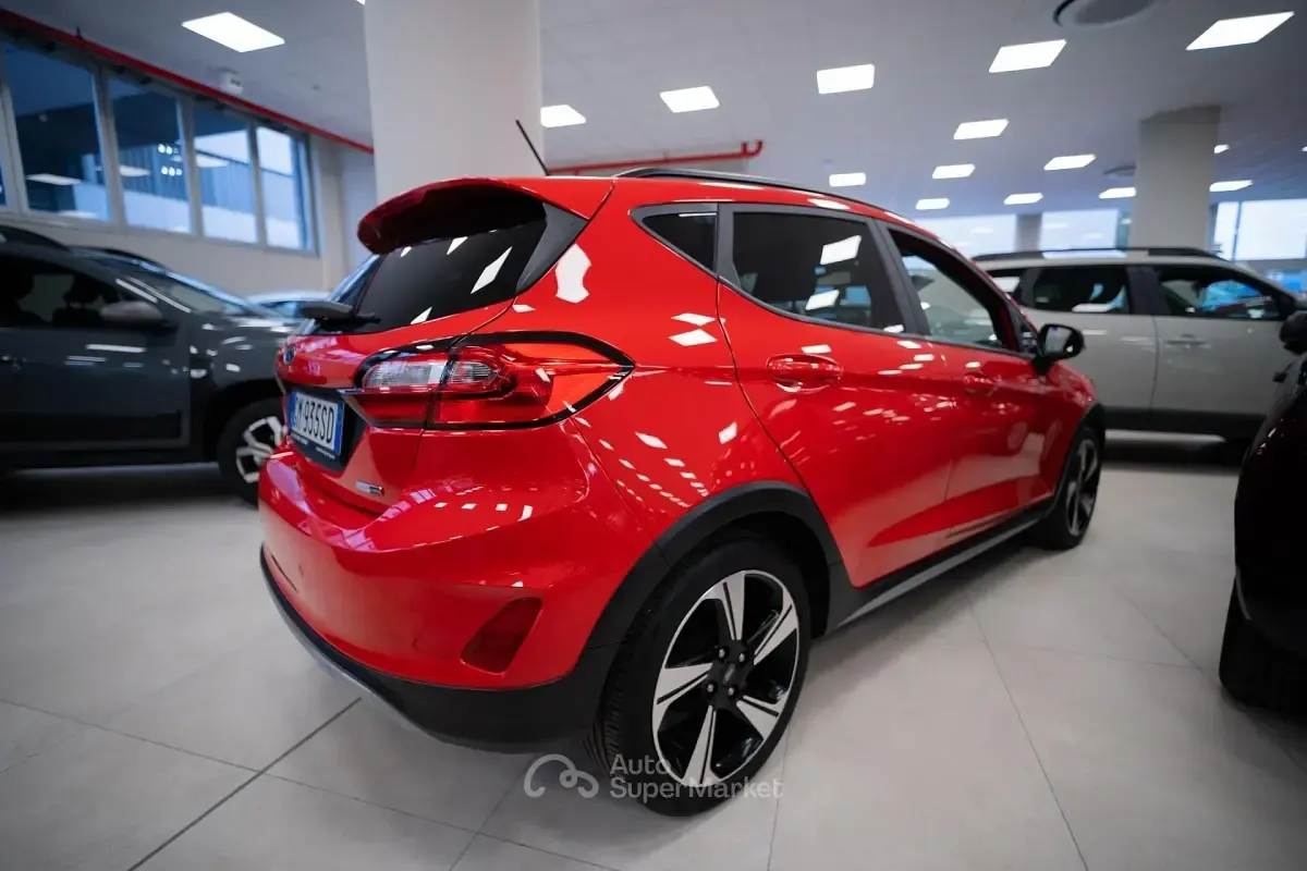 Usata Ford Fiesta Active 125 CV (91 kW) 2023 Grigio Utilitaria