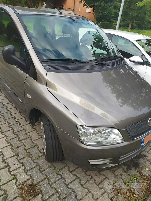 Usata Fiat Multipla 103 CV (75 kW) 2010 Monovolume