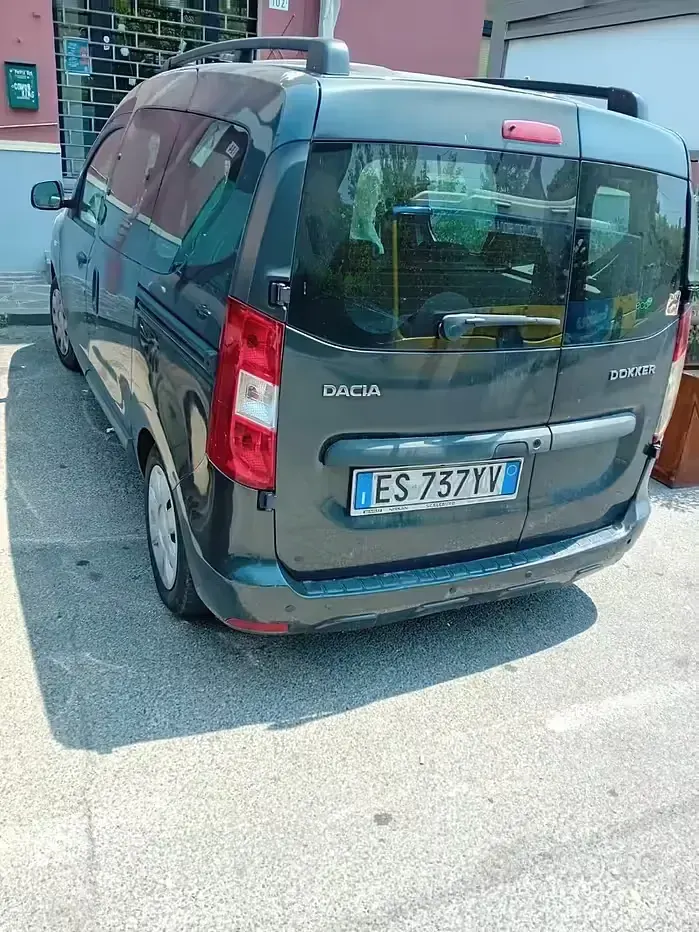 Usata Dacia Dokker 90 CV (66 kW) 2013 Bluazzurro Monovolume