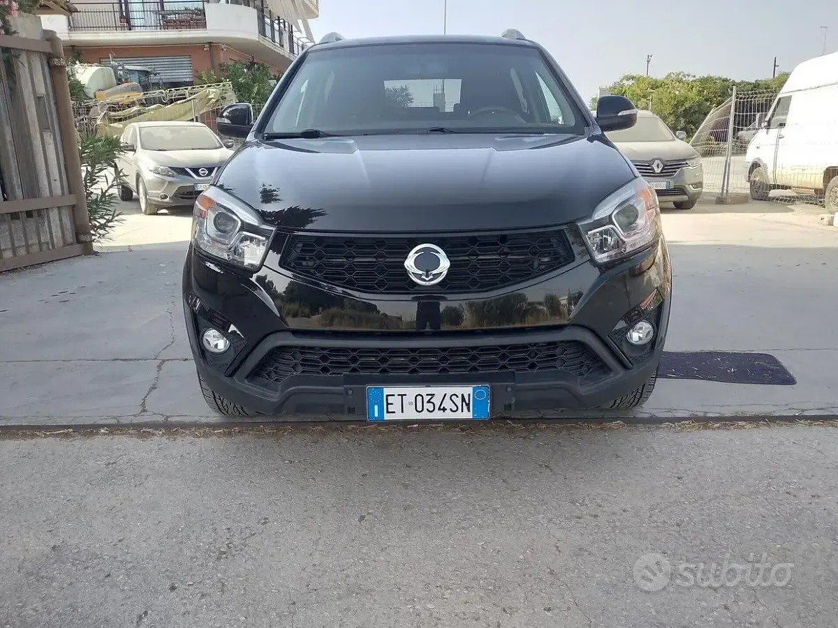 Usata SsangYong Korando 150 CV (110 kW) 2014 Nero SUV