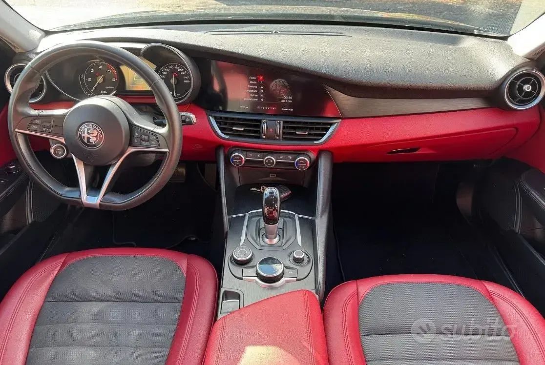 Usata Alfa Romeo Giulia Super 150 CV (110 kW) 2018 Nero Berlina