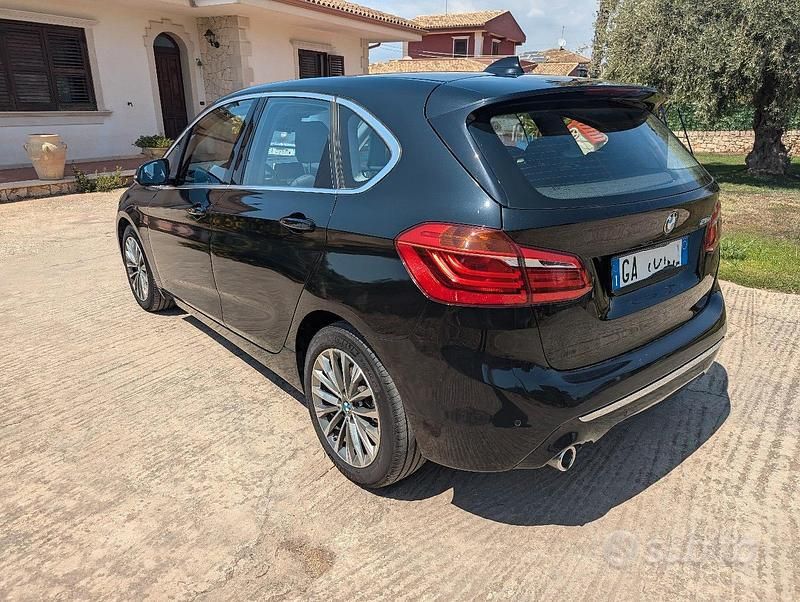 Usata BMW 216 Luxury Line 116 CV (85 kW) 2020 Nero Coupé