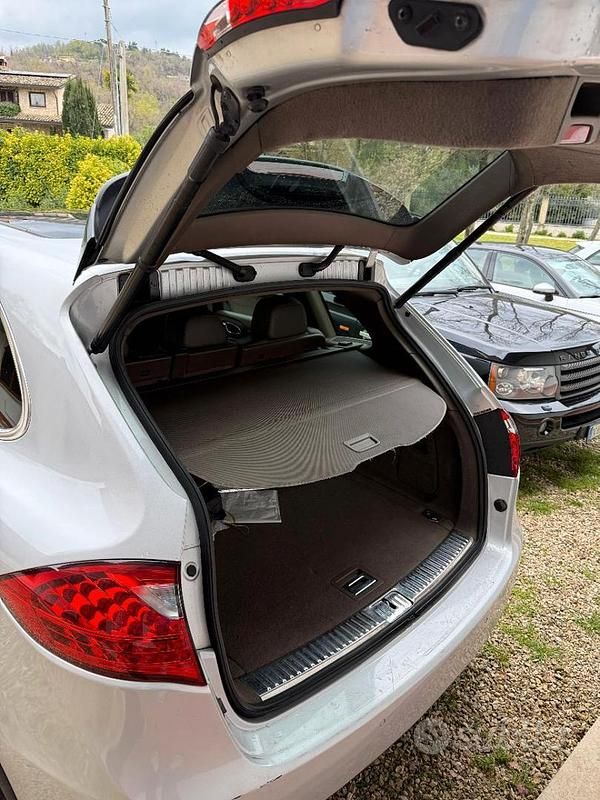 Usata Porsche Cayenne 245 CV (180 kW) 2011 Grigio SUV