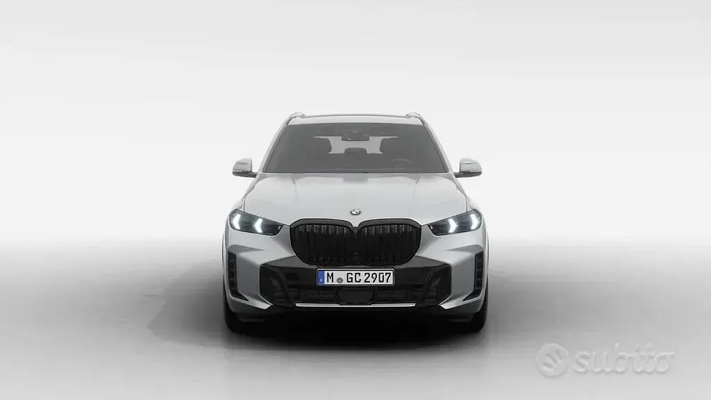 Nuova BMW X5 M Sport 286 CV (210 kW) 2026 Grigio SUV