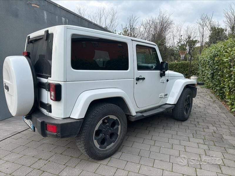 Usata Jeep Wrangler 200 CV (147 kW) 2014 Bianco SUV