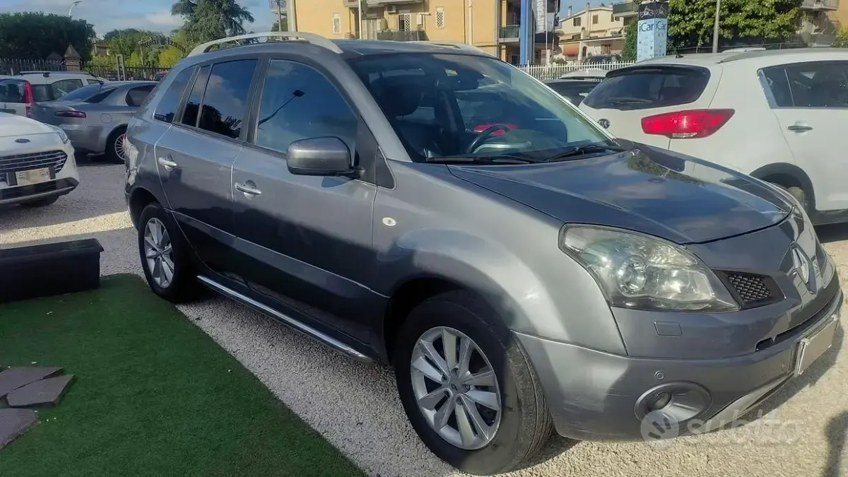 Usata Renault Koleos Dynamique 150 CV (110 kW) 2009 Grigio SUV