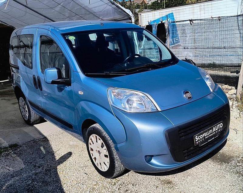 Usata Fiat Qubo Dynamic 75 CV (55 kW) 2012 Blu Monovolume